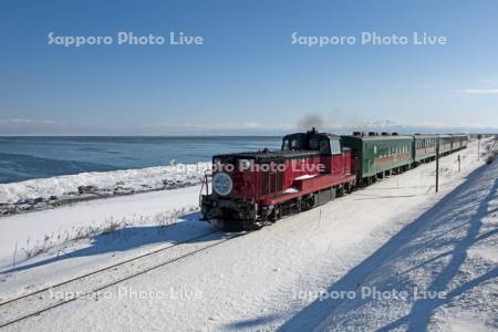 流氷ノロッコ号