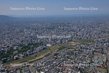 豊平川から札幌駅周辺