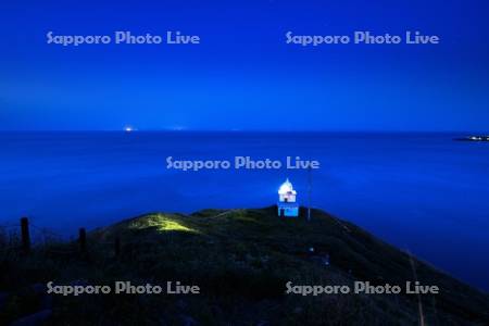 鴛泊灯台の夜景