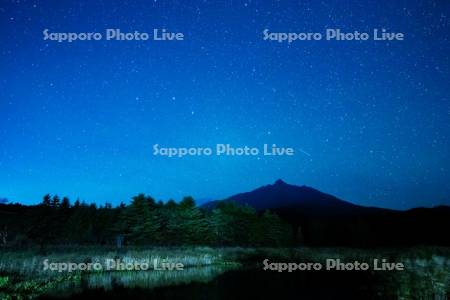 星空と南浜湿原