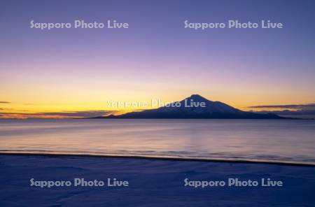 利尻島と夕景