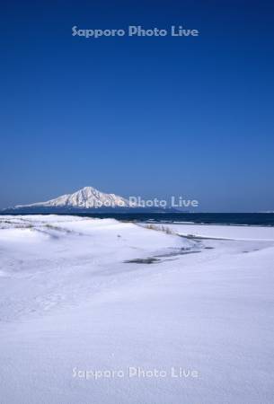 稚内より利尻島