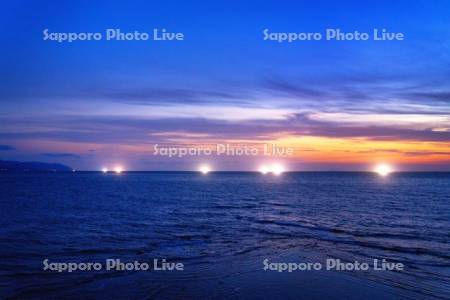 漁火とかもめ島