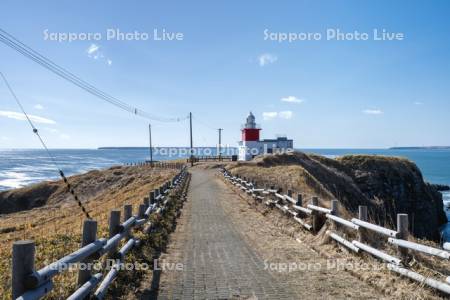 花咲灯台とユルリ島・モユルリ島