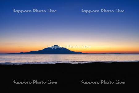 夕景の利尻島