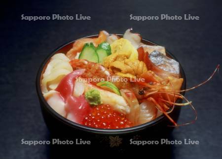 海鮮丼