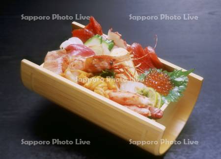 海鮮丼