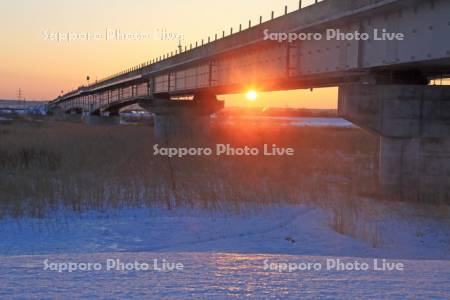 釧路湿原大橋の日の出