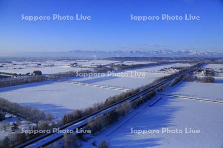 十勝平野と日高山脈　道東自動車道空撮