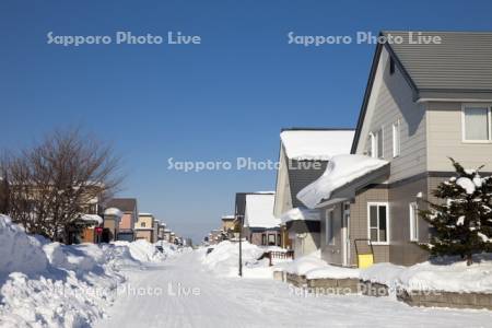 冬の住宅街