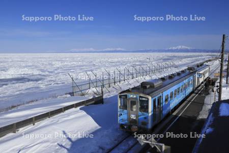 北浜駅の流氷物語号