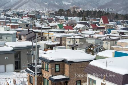 無落雪屋根の住宅