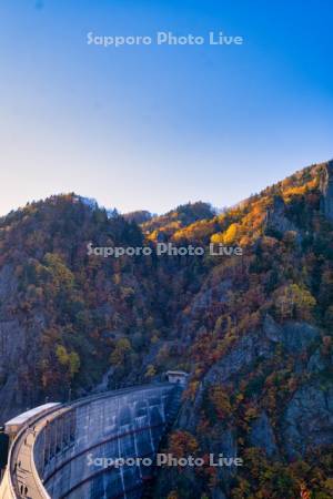 紅葉と豊平峡ダム