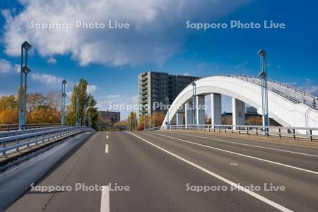 幌平橋