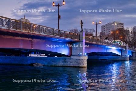 夕景の幣舞橋