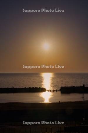 厚田ビーチと夕日