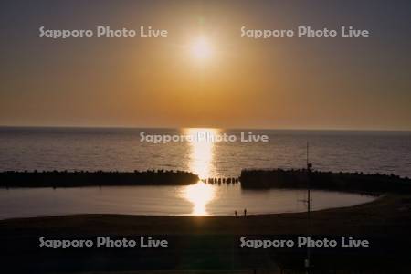 厚田ビーチと夕日