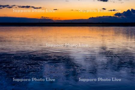 ウトナイ湖の朝焼け