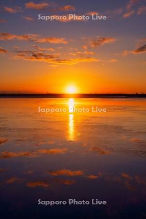 ウトナイ湖の日の出