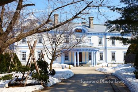 雪解けの豊平館