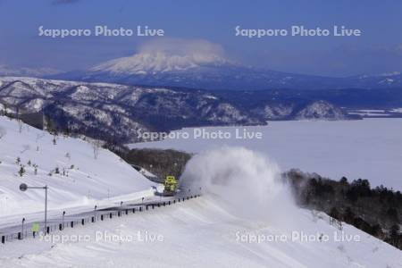 除雪車　屈斜路湖