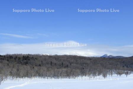 羅臼岳と知床連峰