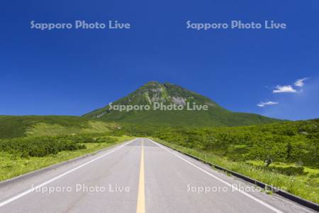 羅臼岳と知床横断道路　国道334号線