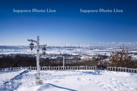 冬の十勝平野と日高山脈