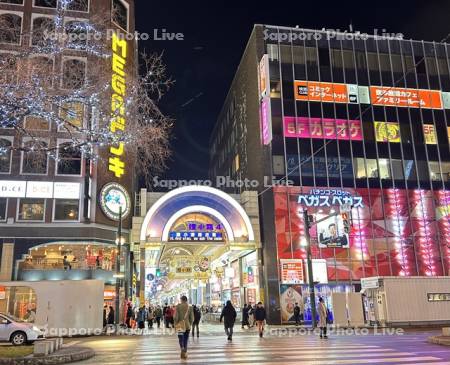 狸小路4丁目　夜景